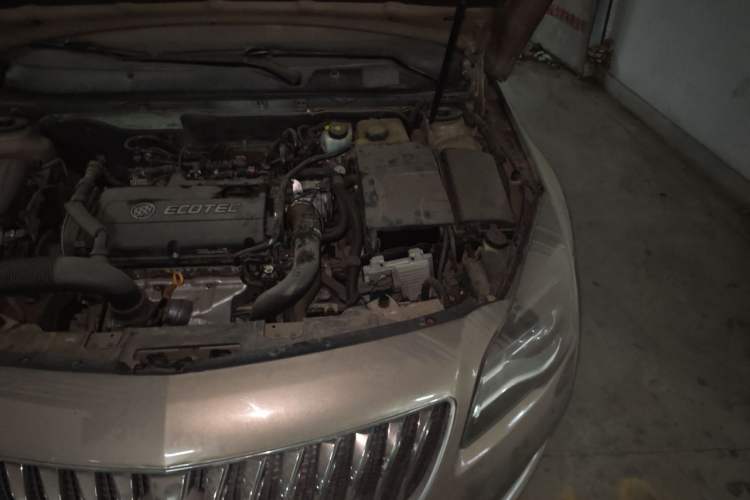 Used Buick Regal 2015 1.6T Elite Tech Model Engine Bay Left