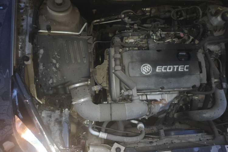 Used Buick Regal 2015 1.6T Elite Tech Model Engine Bay Right