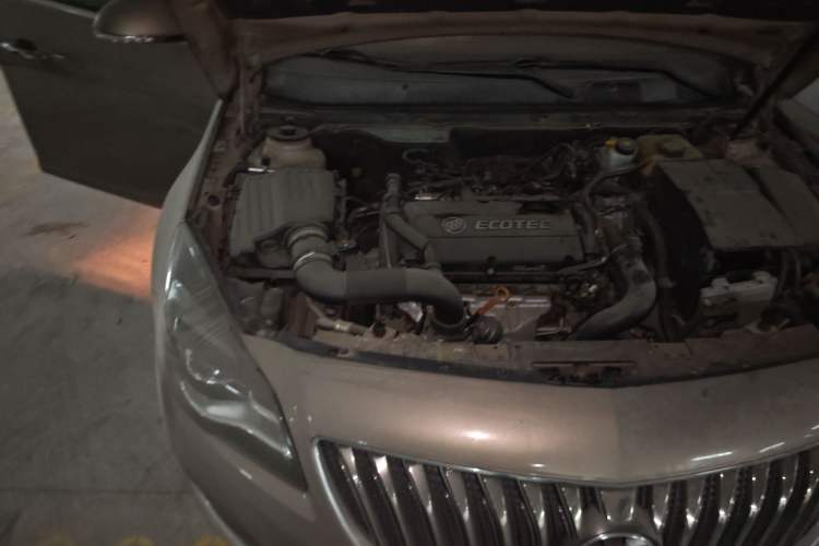 Used Buick Regal 2015 1.6T Elite Tech Model Engine Bay Right