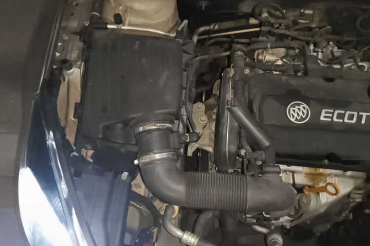 Used Buick Regal 2015 1.6T Leading Technology Model Engine Bay Right