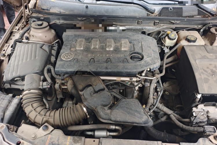 Used Buick Regal 2015 2.0L Leading Fashion Edition Engine Bay Right