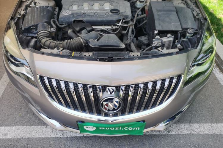 Used Buick Regal 2015 2.0L Leading Fashion Edition Engine Bay
