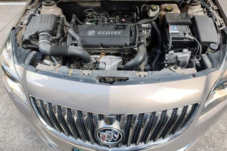 Used Buick Regal 2015 1.6T Elite Tech Model Engine Bay
