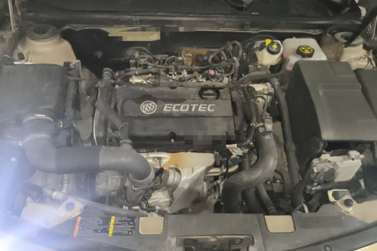 Used Buick Regal 2015 1.6T Leading Technology Model Engine Bay