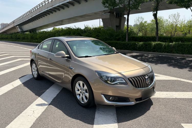 Used Buick Regal 2015 2.0L Leading Fashion Edition Exterior 2