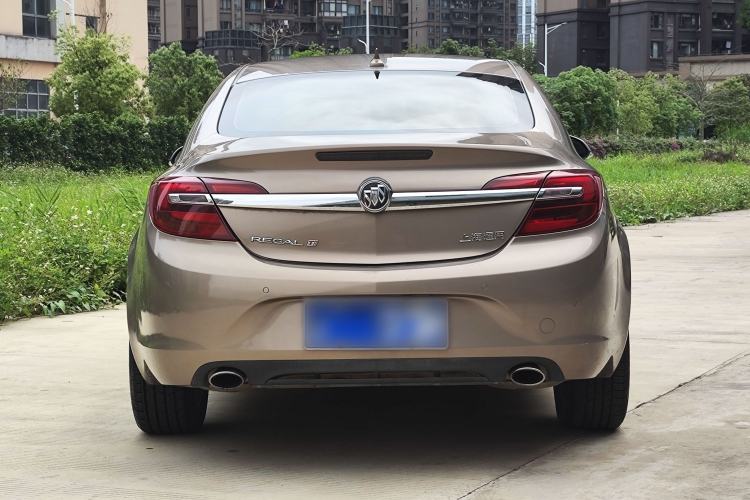 Used Buick Regal 2015 2.0L Elite Fashion Edition Exterior 4
