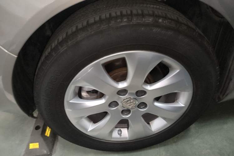 Used Buick Regal 2015 1.6T Elite Tech Model Exterior 5