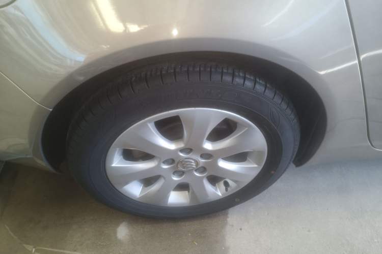 Used Buick Regal 2015 2.0L Elite Fashion Edition Exterior 5