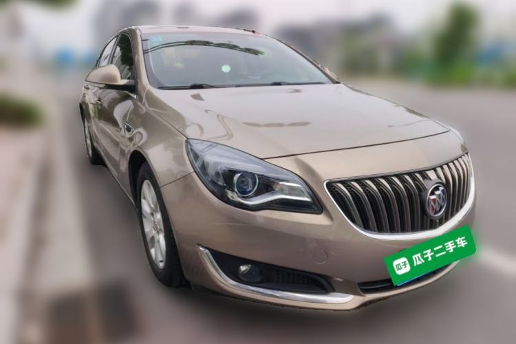 Used Buick Regal 2015 1.6T Leading Technology Model Front Right 45 Deg