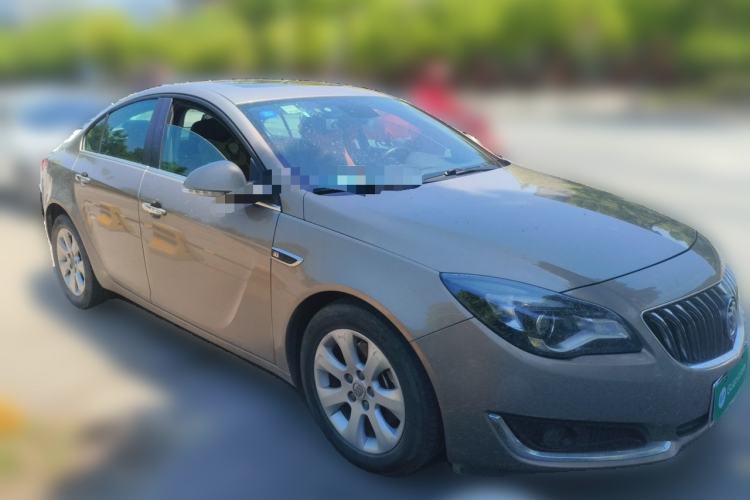 Used Buick Regal 2015 1.6T Elite Tech Model Front Right 45 Deg