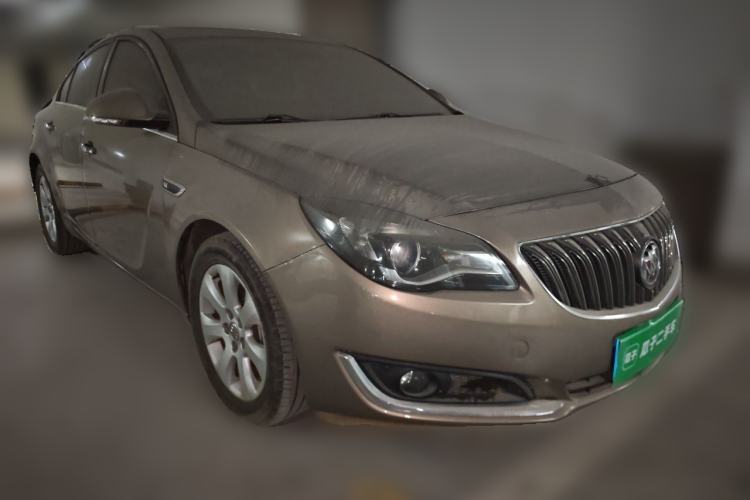 Used Buick Regal 2015 1.6T Elite Tech Model Front Right 45 Deg