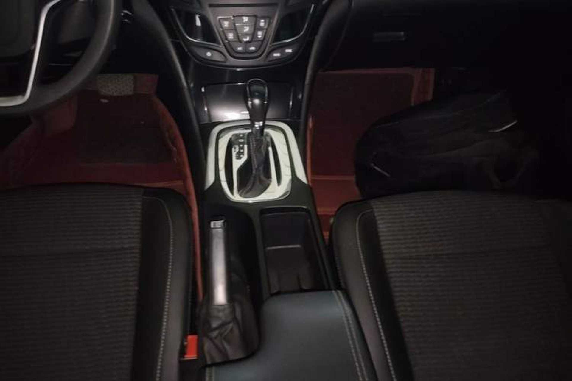 Used Buick Regal 2015 1.6T Leading Technology Model Gear Lever