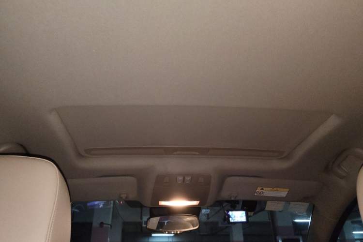 Used Buick Regal 2015 2.0L Elite Fashion Edition Headliner