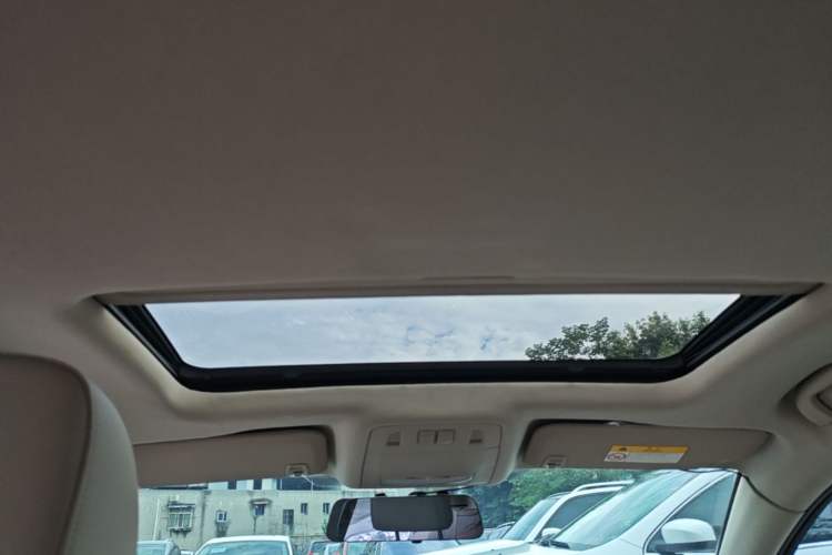 Used Buick Regal 2015 2.0L Leading Fashion Edition Headliner