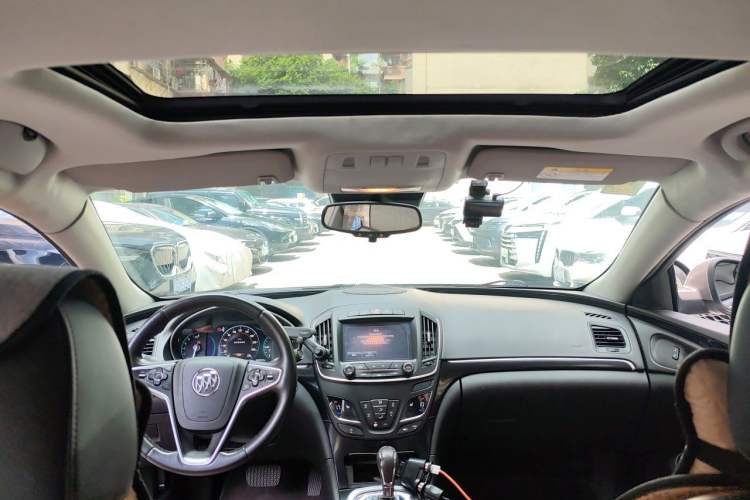 Used Buick Regal 2015 1.6T Elite Tech Model Headliner