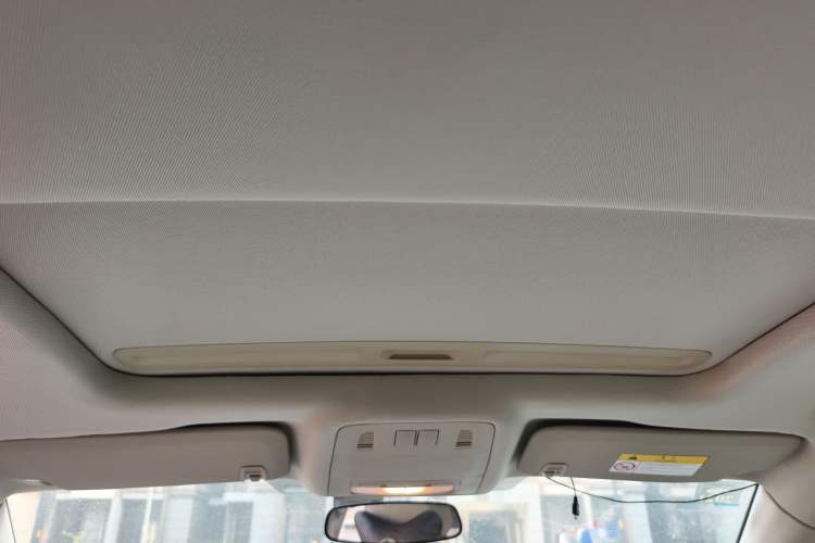 Used Buick Regal 2015 2.0L Leading Fashion Edition Headliner