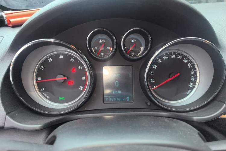 Used Buick Regal 2015 1.6T Leading Technology Model Instrument Cluster