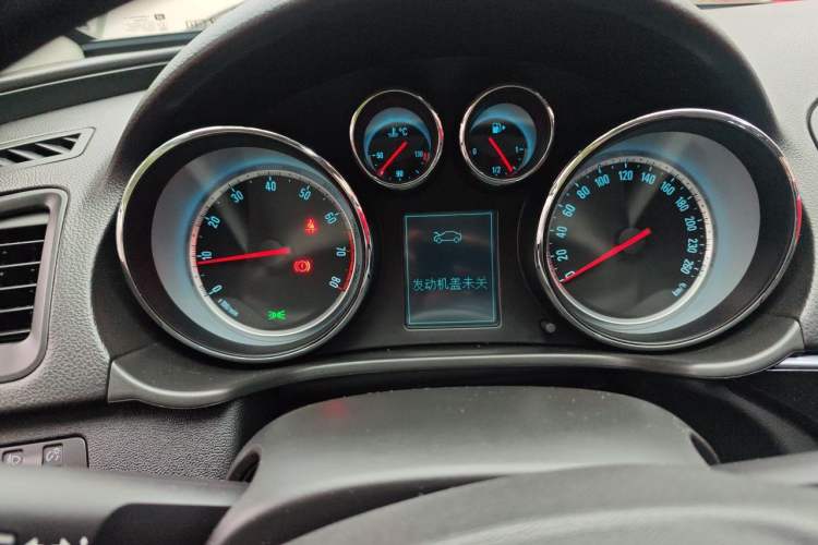 Used Buick Regal 2015 1.6T Leading Technology Model Instrument Cluster