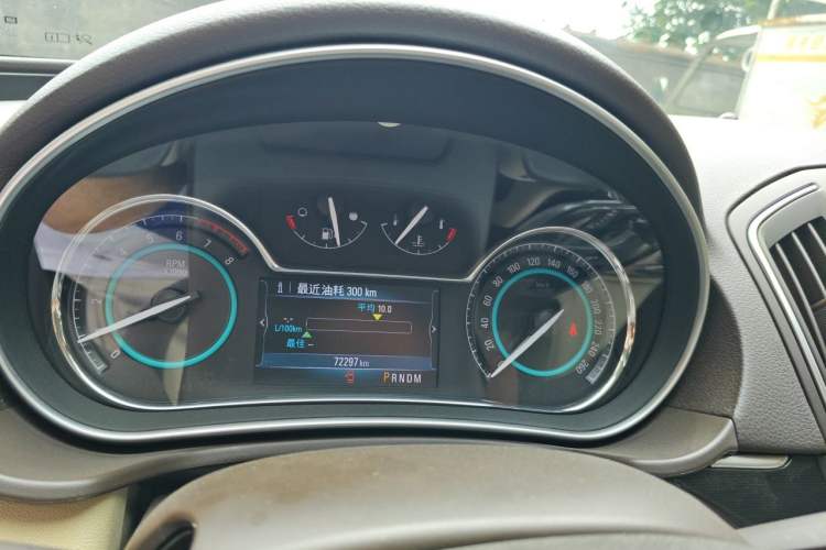 Used Buick Regal 2015 2.0L Elite Fashion Edition Instrument Cluster