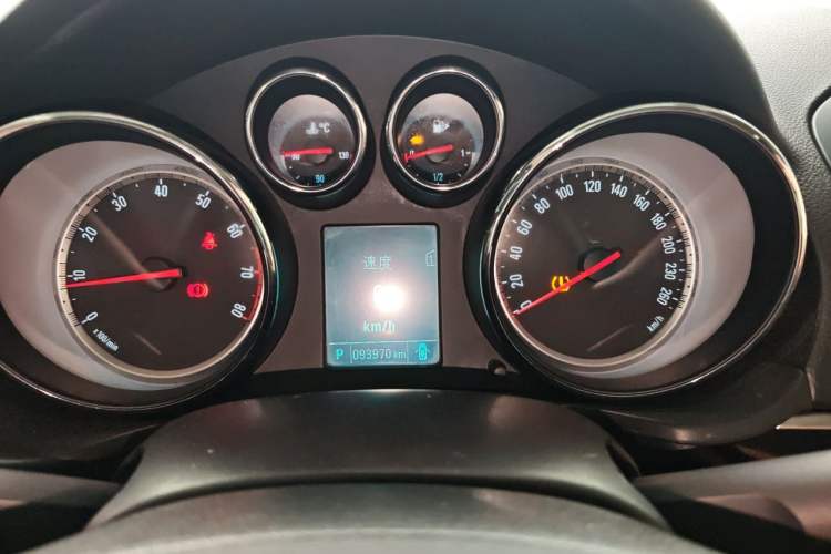 Used Buick Regal 2015 1.6T Leading Technology Model Instrument Cluster
