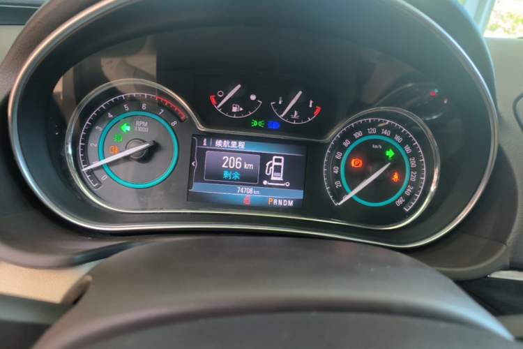 Used Buick Regal 2015 2.0L Elite Fashion Edition Instrument Cluster