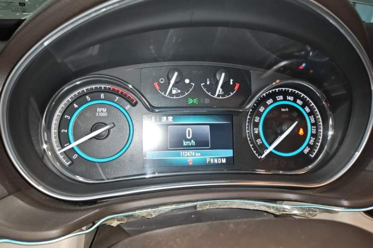Used Buick Regal 2015 2.0L Elite Fashion Edition Instrument Cluster