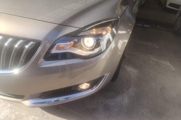Used Buick Regal 2015 2.0L Elite Fashion Edition Left Front Headlight