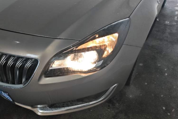 Used Buick Regal 2015 2.0L Elite Fashion Edition Left Front Headlight