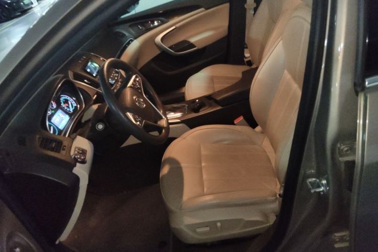 Used Buick Regal 2015 2.0L Elite Fashion Edition Left Front Seat