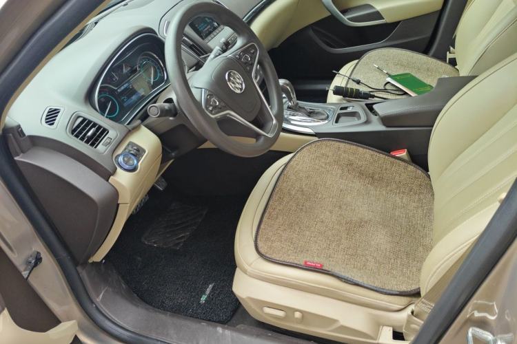 Used Buick Regal 2015 2.0L Elite Fashion Edition Left Front Seat