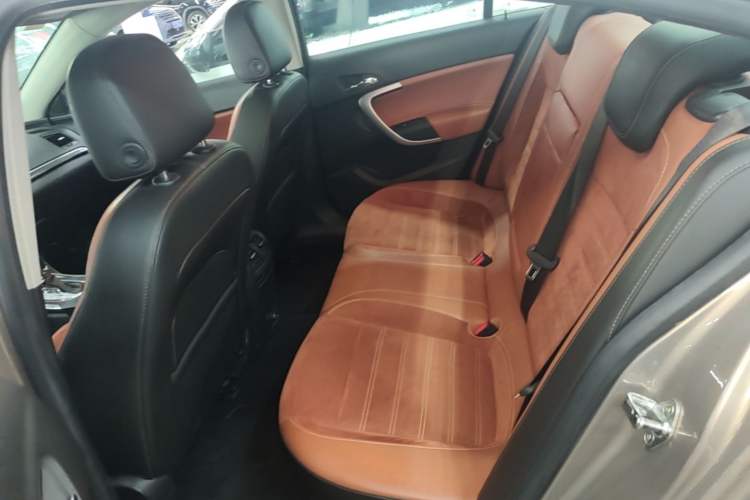Used Buick Regal 2015 1.6T Elite Tech Model Left Rear Seat