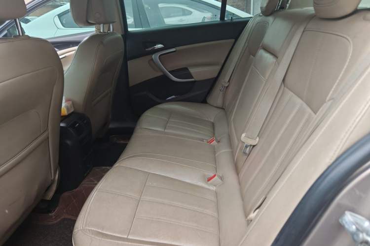 Used Buick Regal 2015 2.0L Elite Fashion Edition Left Rear Seat