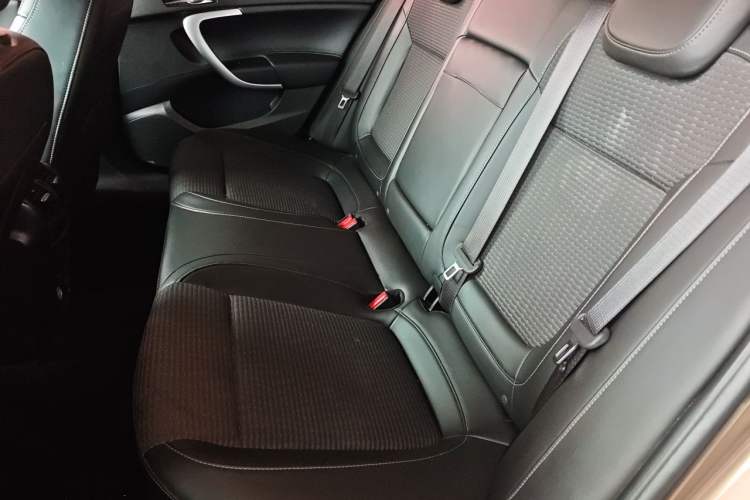 Used Buick Regal 2015 1.6T Leading Technology Model Left Rear Seat