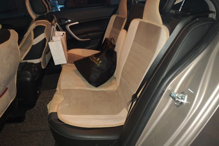 Used Buick Regal 2015 1.6T Leading Technology Model Left Rear Seat