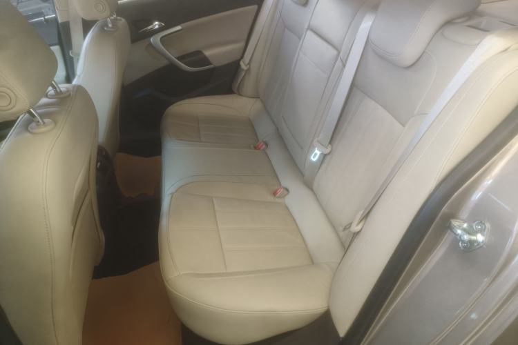Used Buick Regal 2015 2.0L Elite Fashion Edition Left Rear Seat