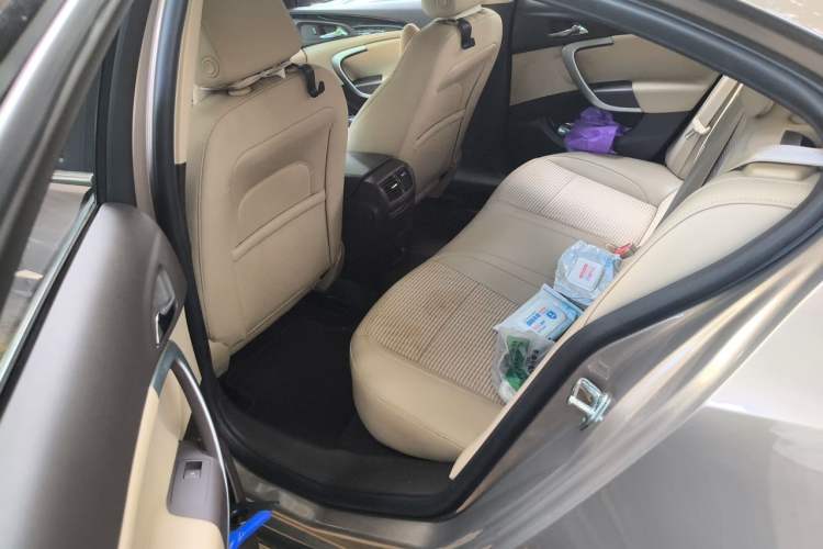 Used Buick Regal 2015 2.0L Leading Fashion Edition Left Rear Seat