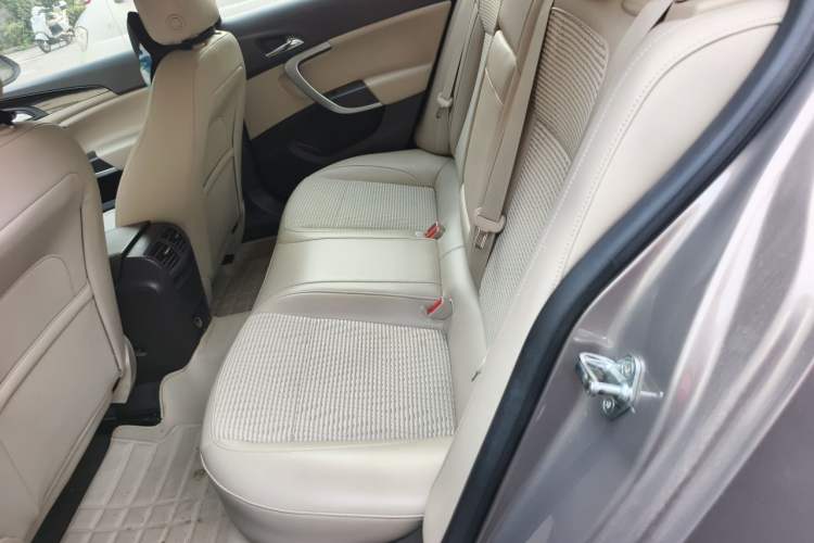 Used Buick Regal 2015 2.0L Leading Fashion Edition Left Rear Seat