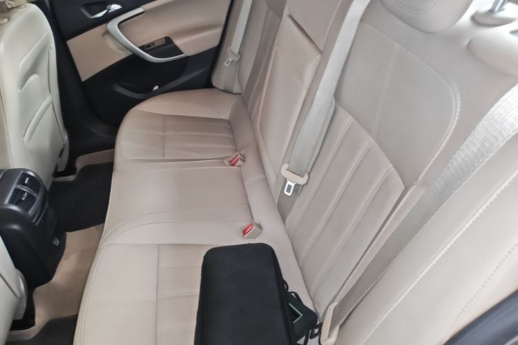 Used Buick Regal 2015 2.0L Elite Fashion Edition Left Rear Seat