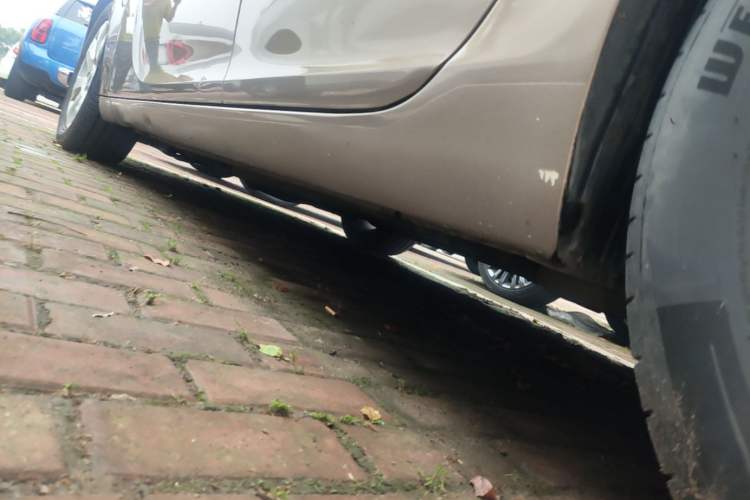 Used Buick Regal 2015 1.6T Elite Tech Model Left Side Sill