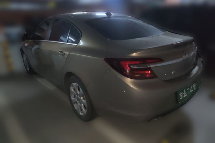 Used Buick Regal 2015 1.6T Leading Technology Model Rear Left 45 Deg