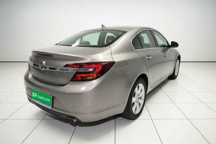 Used Buick Regal 2015 2.0L Elite Fashion Edition Rear Right 45 Deg