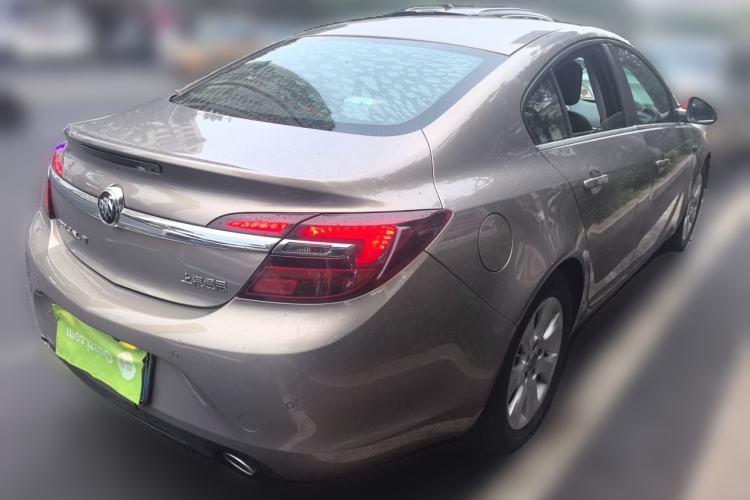 Used Buick Regal 2015 1.6T Leading Technology Model Rear Right 45 Deg