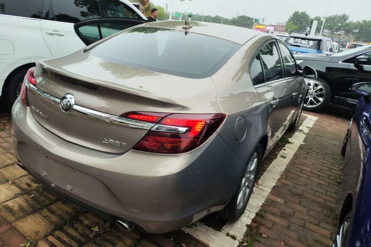 Used Buick Regal 2015 1.6T Elite Tech Model Rear Right 45 Deg