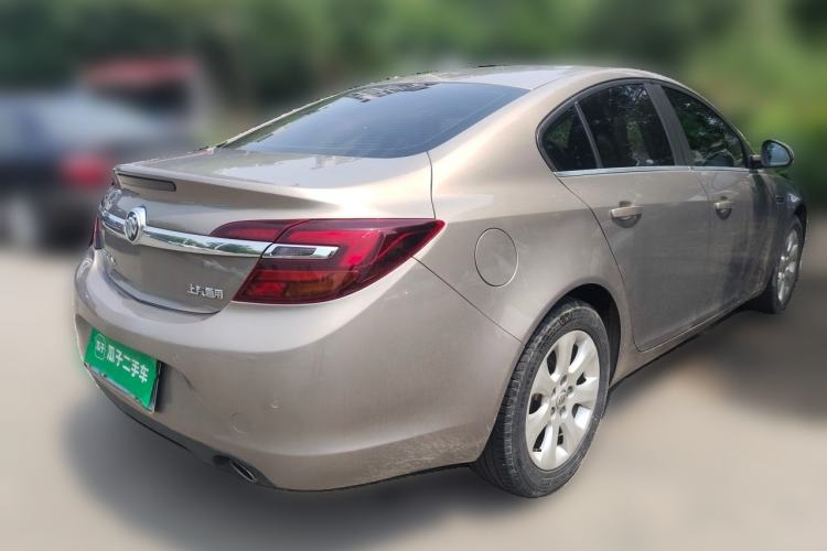 Used Buick Regal 2015 2.0L Leading Fashion Edition Rear Right 45 Deg