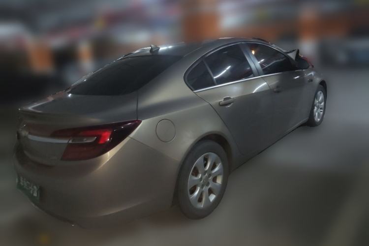 Used Buick Regal 2015 1.6T Leading Technology Model Rear Right 45 Deg