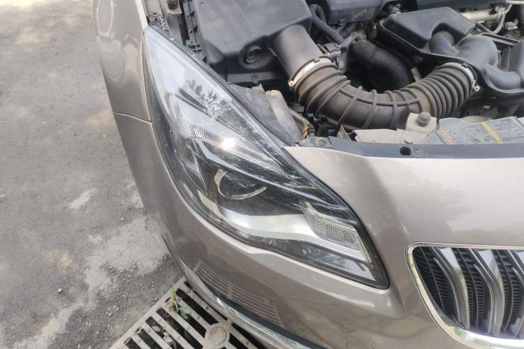 Used Buick Regal 2015 2.0L Leading Fashion Edition Right Front Headlight