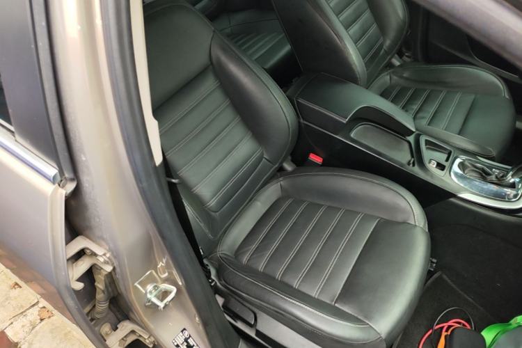 Used Buick Regal 2015 1.6T Elite Tech Model Right Front Seat