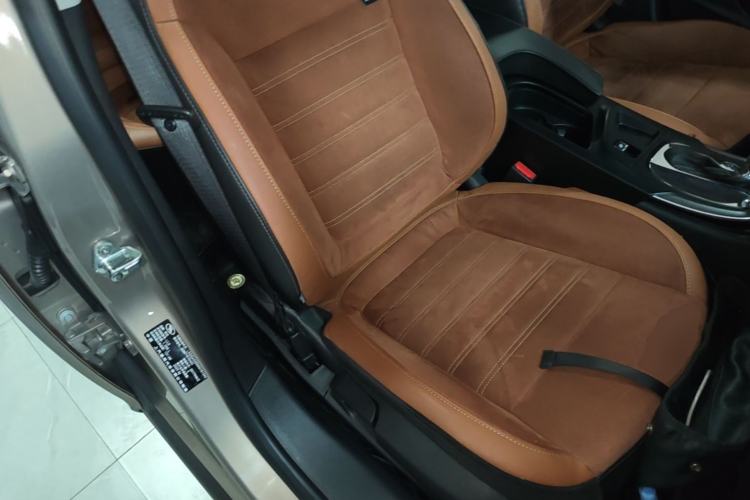 Used Buick Regal 2015 1.6T Elite Tech Model Right Front Seat