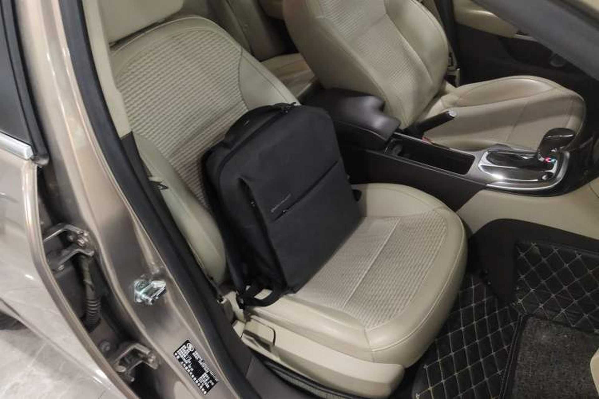 Used Buick Regal 2015 2.0L Leading Fashion Edition Right Front Seat