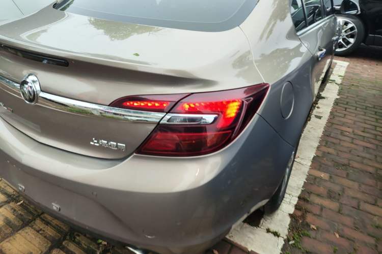 Used Buick Regal 2015 1.6T Elite Tech Model Right Rear Taillight